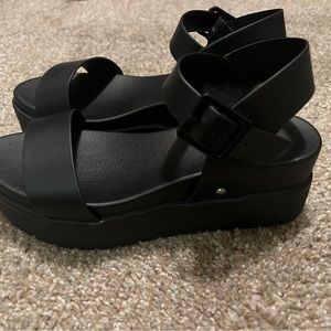 MIA platform Black Sandals